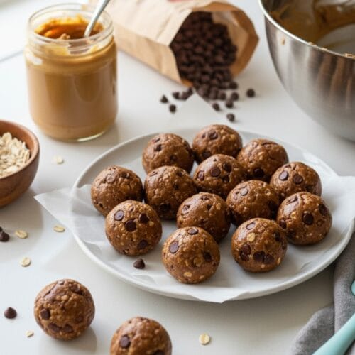 No-Bake Peanut Butter Chocolate Energy Balls Easy to MAKE!